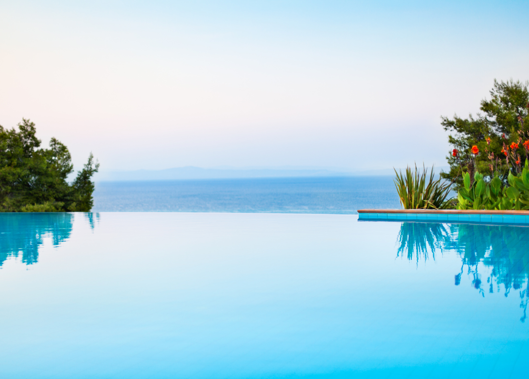 The Benefits of Owning a Luxury Pool and Spa